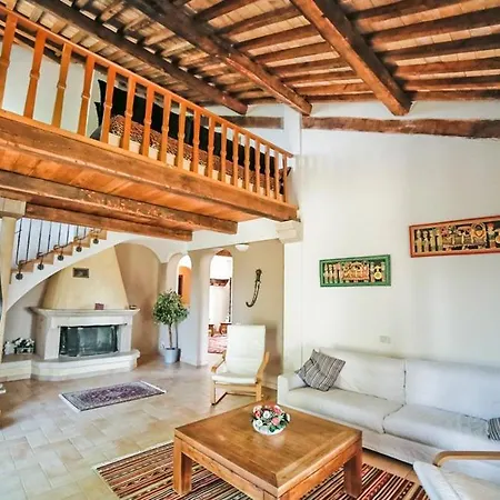 San Lorenzo Sleeps 12 Pool Air Con Wifi Willa Baschi